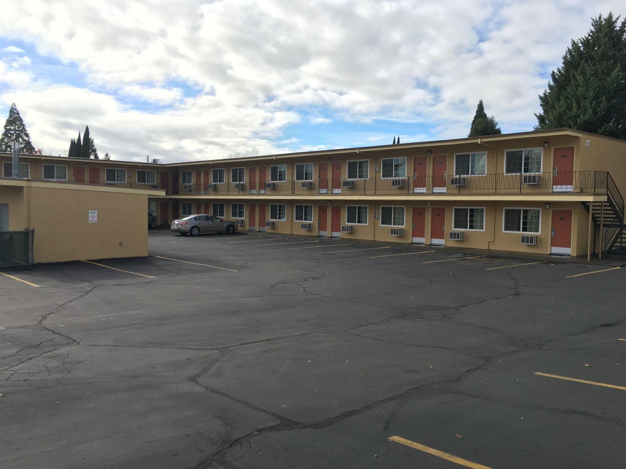 Sunset Inn Grants Pass Exterior foto